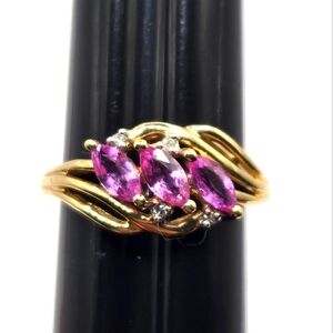 14K Yellow Gold Pink Sapphires & Diamond Chips Ring